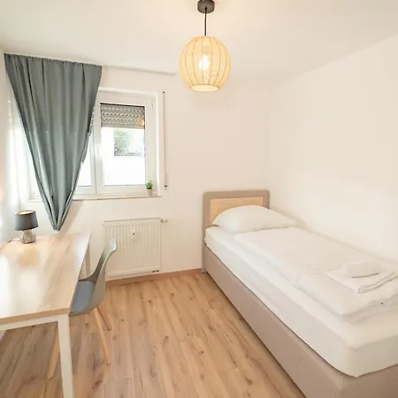 Apartment Range - Penthouse - Wlan - Parkplatz - Kueche - Balkon - Klima - 1-5 Personen