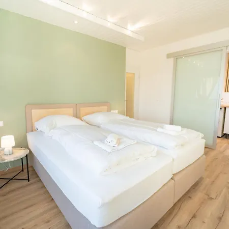 Apartment Range - Penthouse - Wlan - Parkplatz - Kueche - Balkon - Klima - 1-5 Personen *